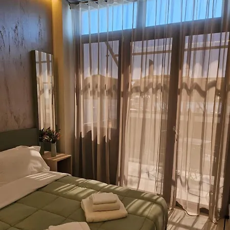 Blue Seagull Chiavari